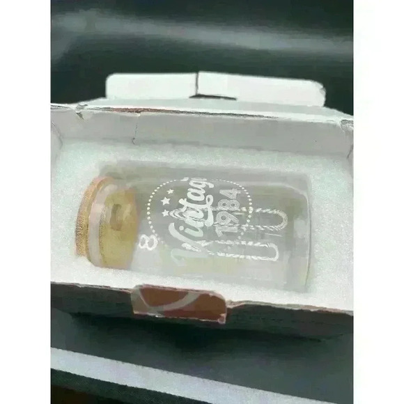 Beer Can Shaped Glass | 16 Oz | Printed with Vintaged 1984 - Picture 5 of 6